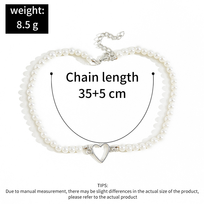 Heart Pearl Necklace Image 1