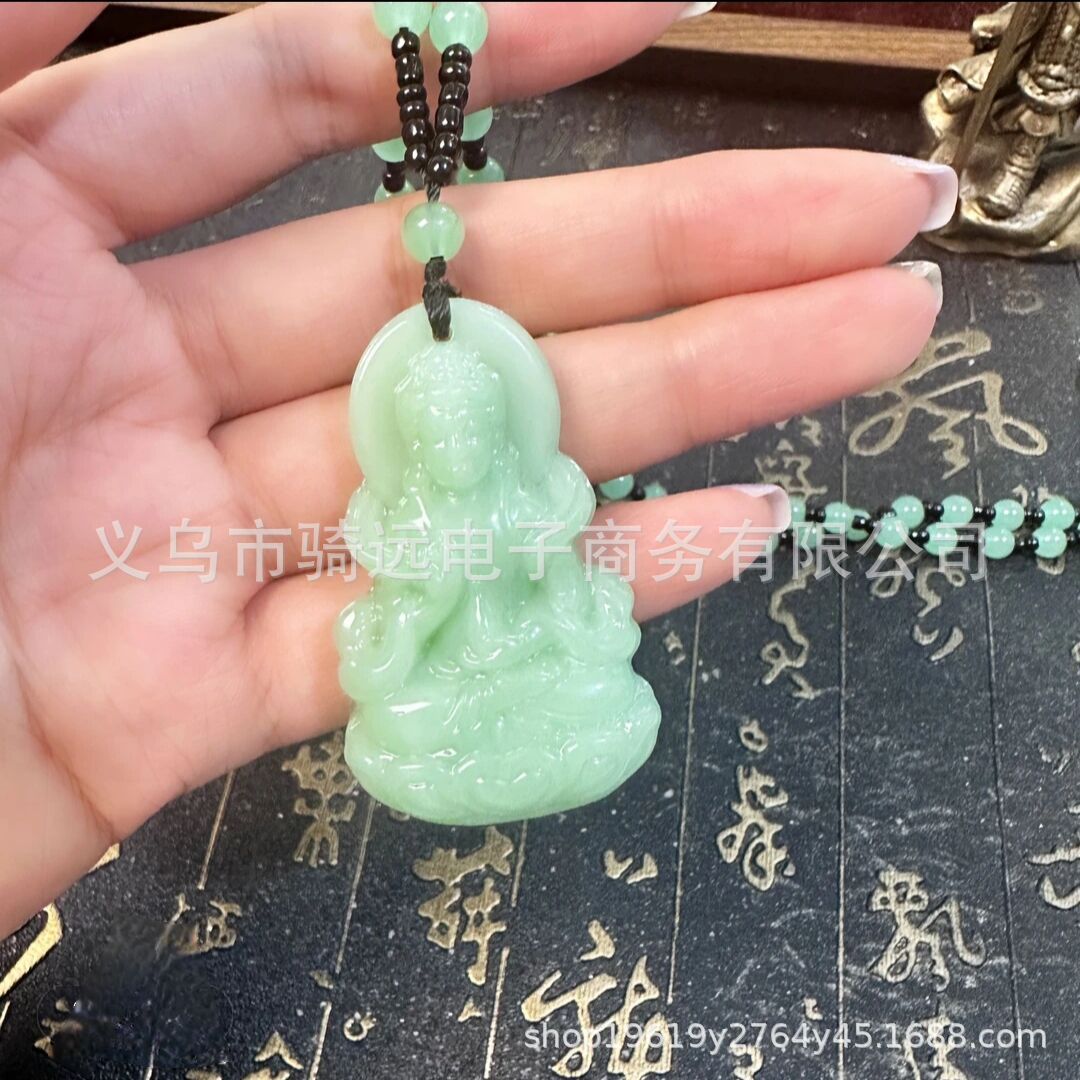 연한 녹색 리본 관음 + 연한 녹색 볼 체인