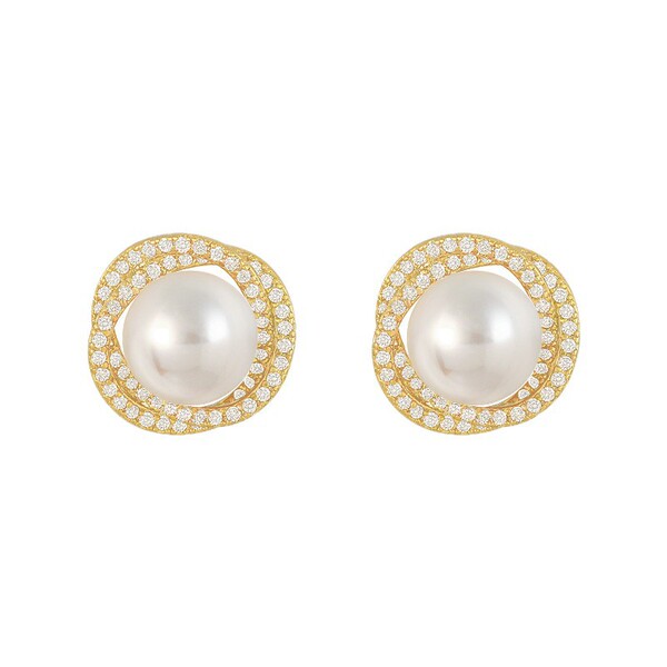 elegant earrings from pearl