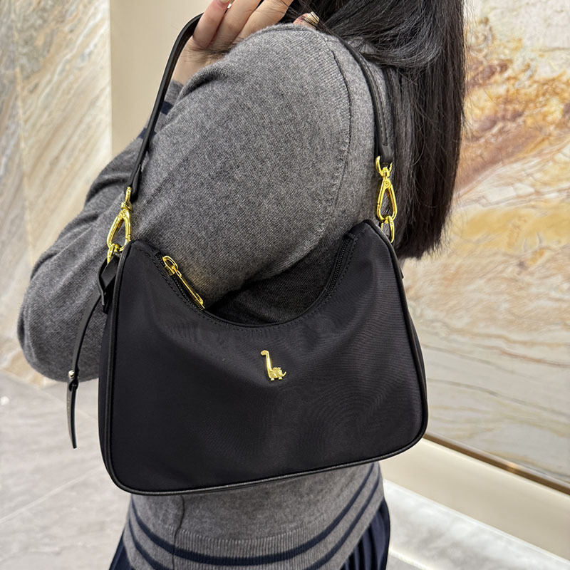 韩系小众设计包包女2026新款质感手提腋下包百搭时尚单肩斜挎批发