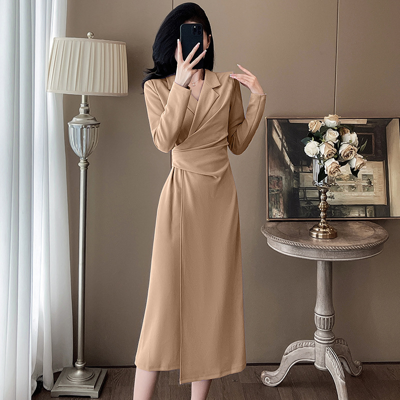 Autumn and Winter New Long Sleeve V-neck Light Professional dress Temperament Tight Waist Royal Sister Fan Long Dress Important Occasion Dress Fashion