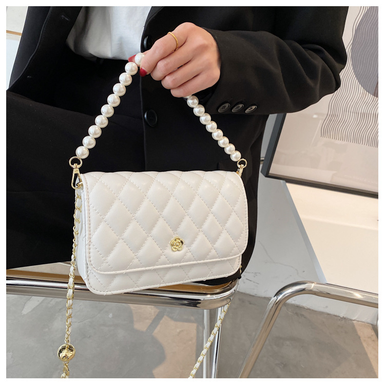 Fashion Pearl Chain Rhombus Embroidery Thread Messenger Small Square Bag Wholesale display picture 73