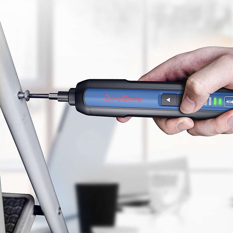 Dongcheng 4V motor de tornillo recargable taladro de mano DCPL04-5 mini destornillador eléctrico hexagonal doméstico pequeño