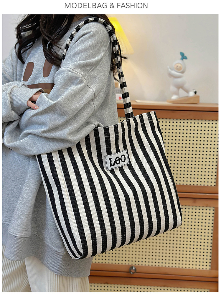 2024 Summer new canvas shoulder bag Tote bag, black and white striped trendy patchwork large capacity handbag undefined