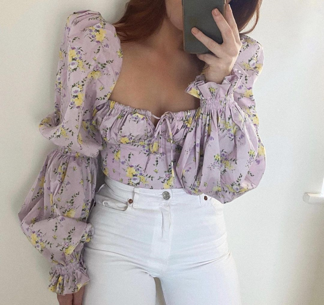 Wholesale Womens Fashion Floral Flared Long Sleeves Crop Top