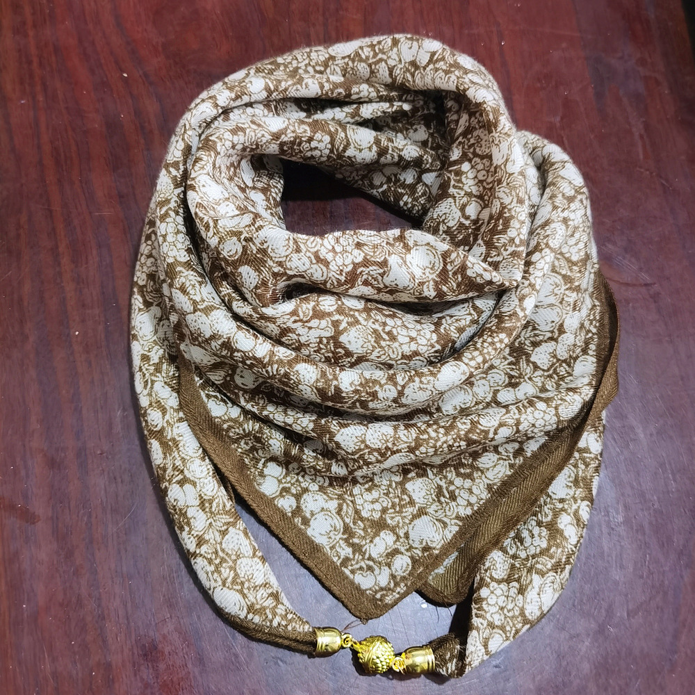 마그네틱 버클 - 갈색 작은 흰색 꽃