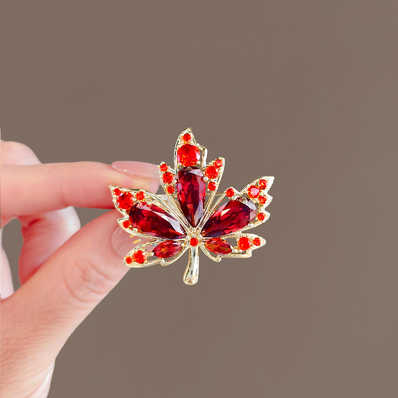 343#Red Maple Leaf