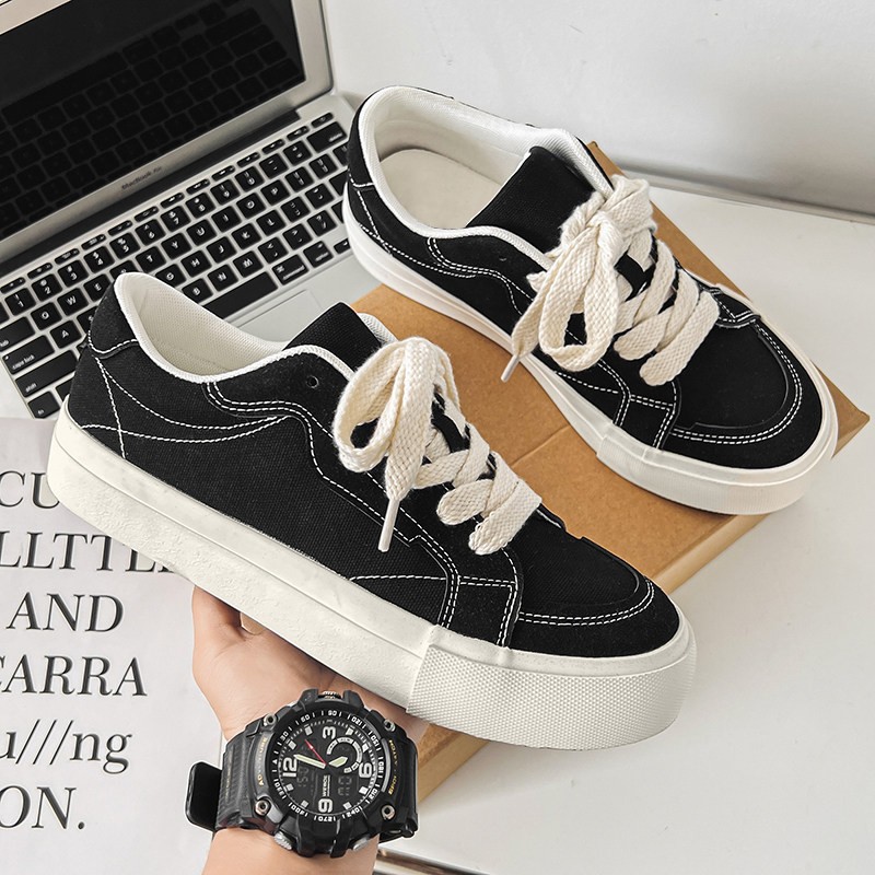 2026 nuevos zapatos de lona de pareja primavera universal para hombres y mujeres estudiantes coreanos zapatos de skate de altura baja zapatos casuales de moda plana