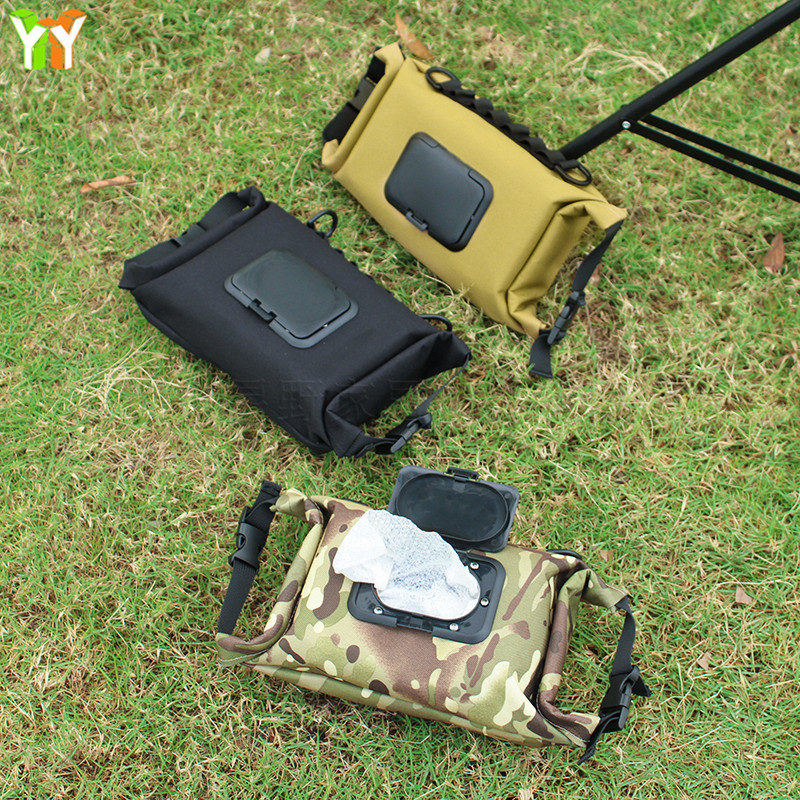 Colgante portátil multiusos hebilla caja de pañuelos en stock al aire libre camping camuflaje multicolor lienzo tejido húmedo caja de pañuelos