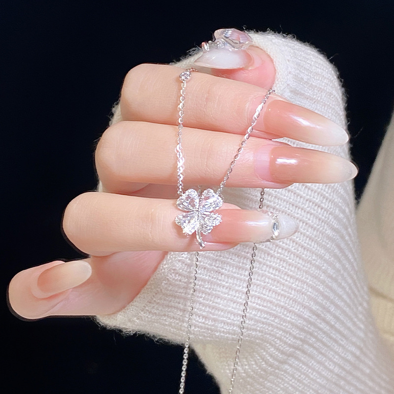 S999 Sterling Silver Full Diamond Four-Leaf Clover Necklace for Women, Accessible Luxury Niche Design, Fashionable Ins Style, Exquisite and Fashionable