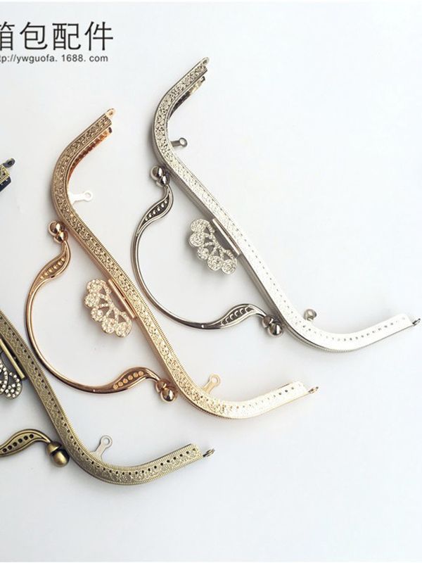 27cm cintura cóncava diamante corona de hoja de arce mano oro plateado oro claro