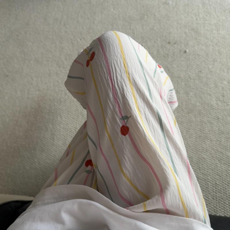 Primavera y verano · Pantalones de pijama casuales para mujeres pantalones a prueba de mosquitos rojos en línea 2025 nuevos pantalones caseros para llevar