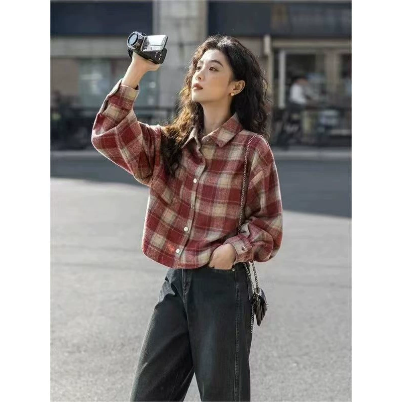 Наденьте стиль колледжа в стиле гонконгского стиля