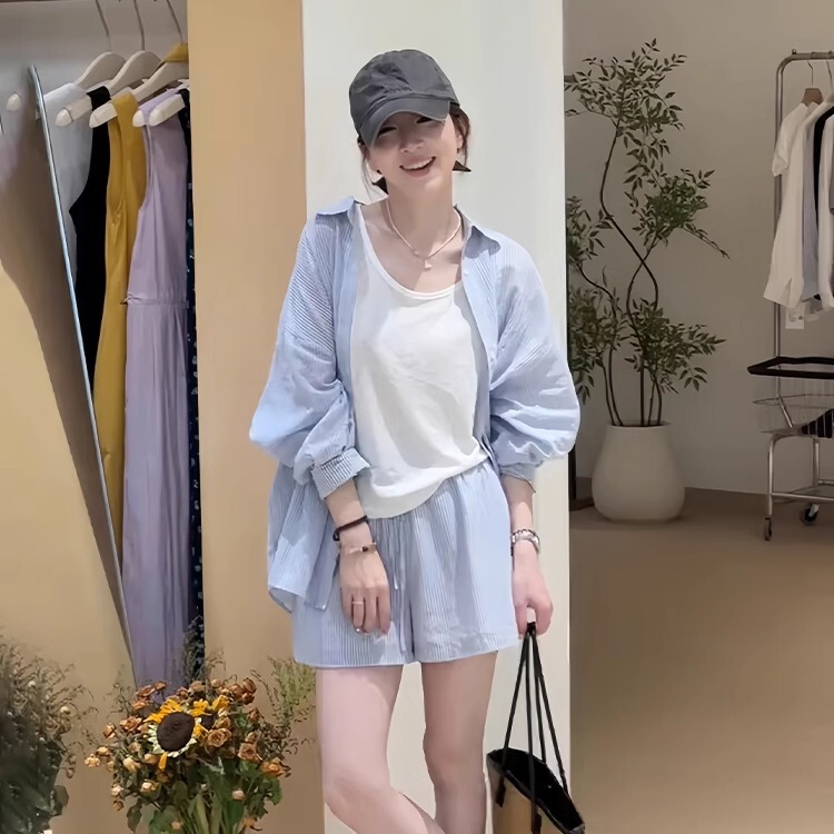 小柄な方向けの夏服、カジュアルでファッショナブルな日焼け止めシャツとショートパンツの3点セット、夏の婦人服|undefined