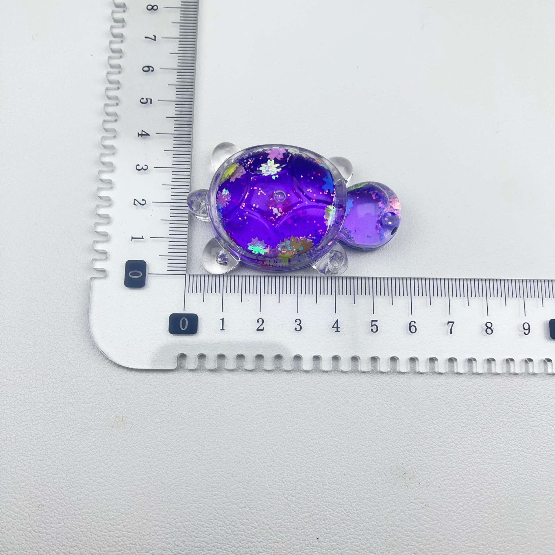 Chatter en vivo explosión de joyería DIY arena flotante en aceite explosión tortuga llavero bolso de teléfono móvil colgante decoración de escritorio