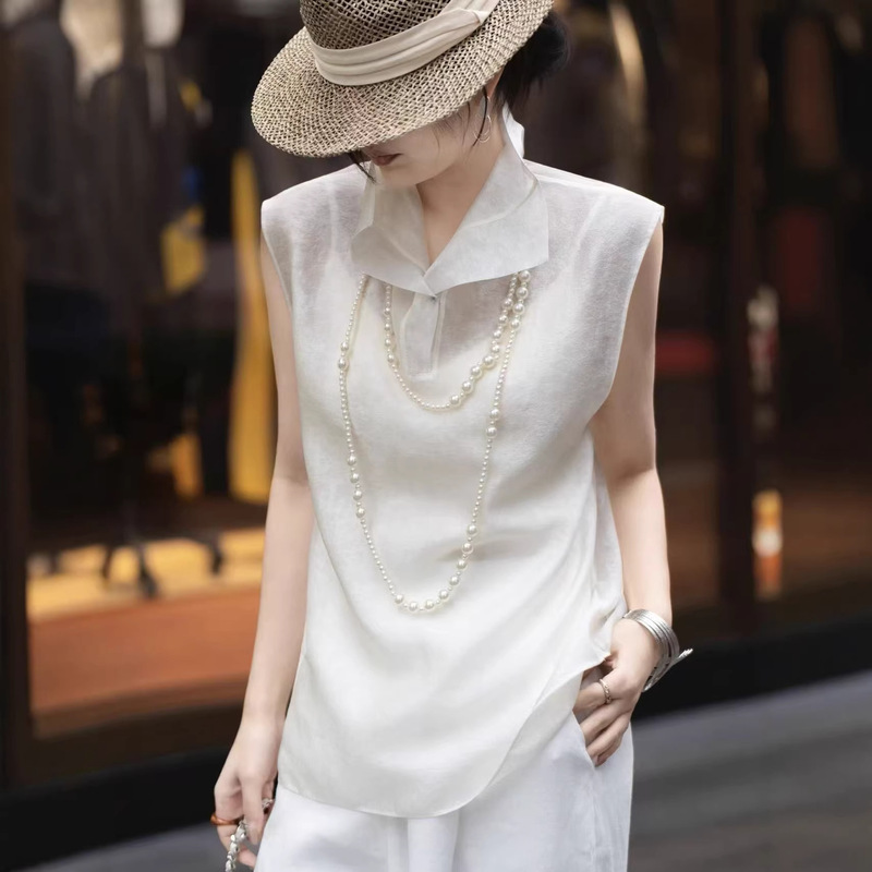 High-Neck Sleeveless Rayon Shirt, See-Through Cut-Out Sleeves, Stylish and Trendy Layering Base Layer, High-End Feel, Lightweight Top