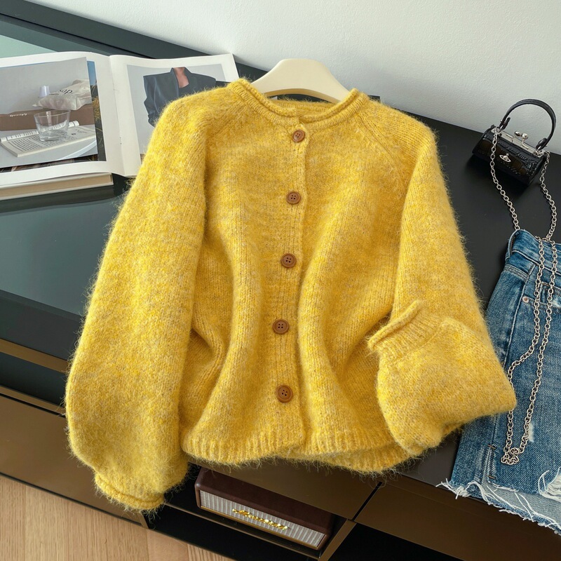 2025 Autumn and Winter New Versatile Soft and Cozy Outerwear Lazy Style Brightening Cream Yellow Warm Sweater Cardigan for Women