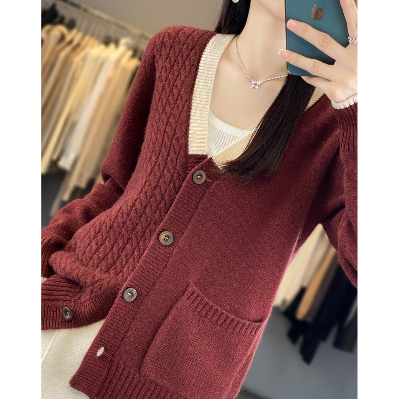 7-needle thick V-neck wool cardigan for women's autumn and winter new loose and versatile color blocking cashmere jacket lazy knit top