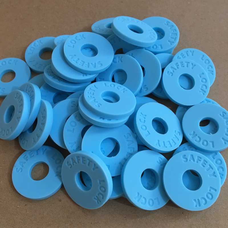 하늘색 스트랩 버클