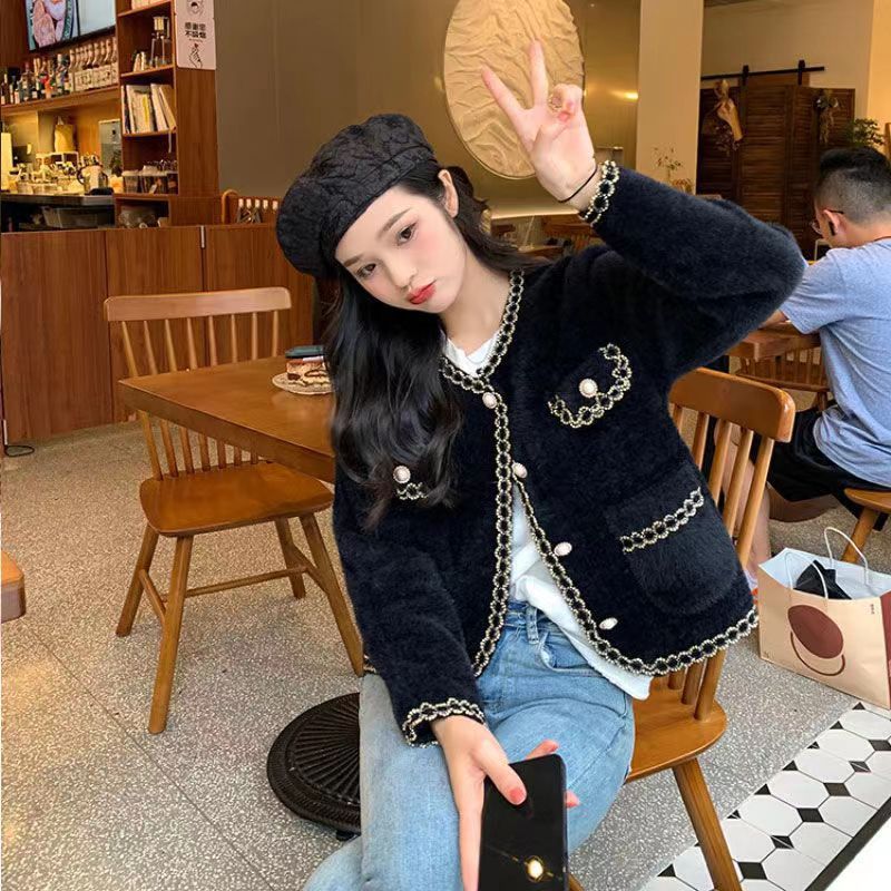 French Style Short Outwear for Women 2023 Autum New Fashion Ladylike Elegant Round Neck Knitted Cardigan Top