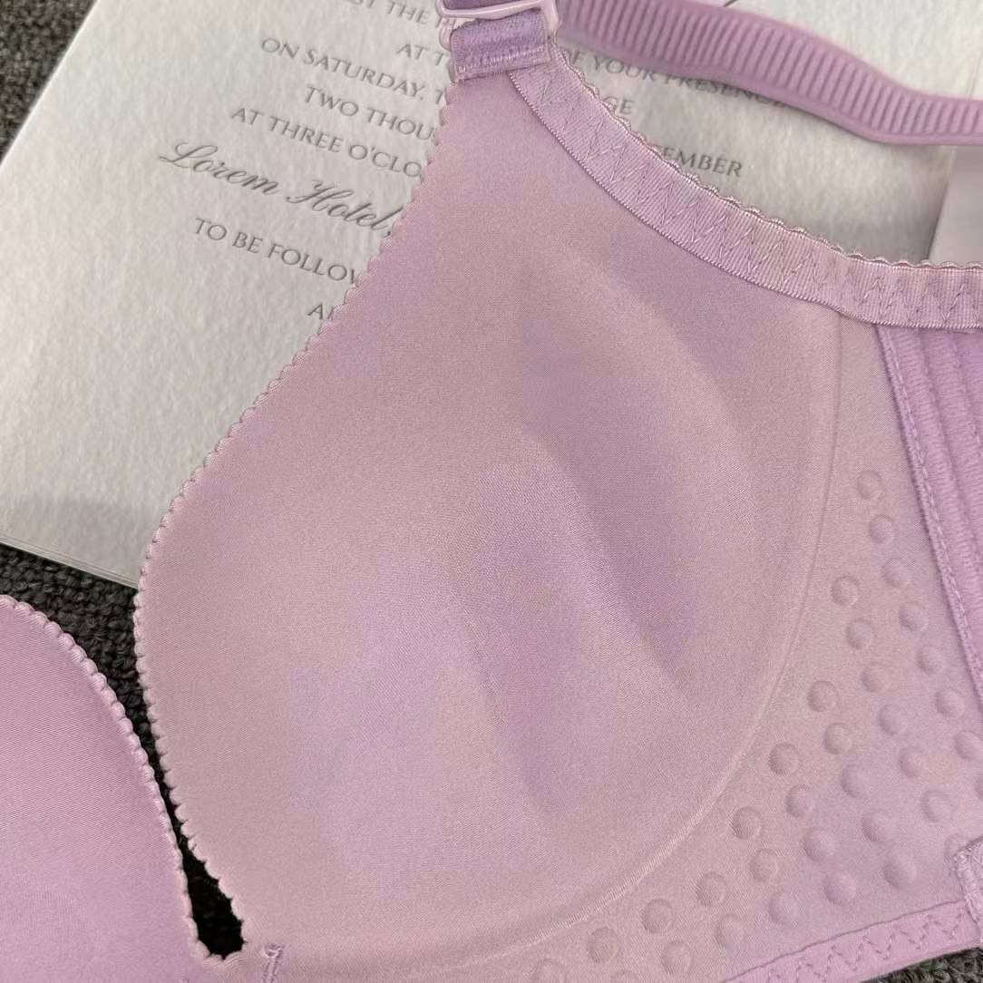 Nuevo estilo de verano brillante sin marcas cómodas ropa interior brillante sexy desnudo sujetador contra el pecho contra la caída del sujetador