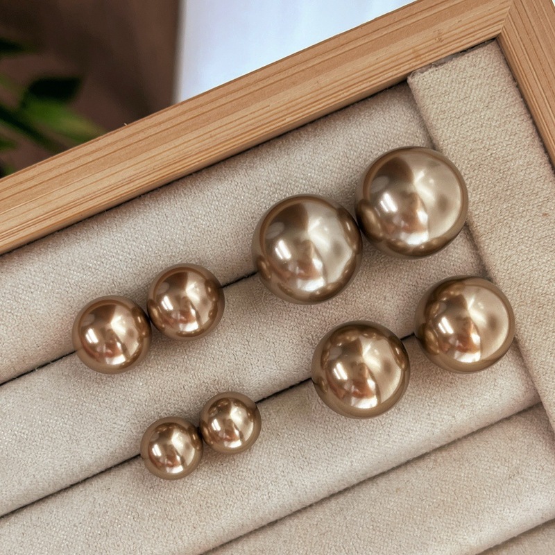 The Shop Owner Recommends High-Quality Autumn and Winter Shijia Meilade-Style Coffee-Colored Pearl Earrings and Studs for Commuting
