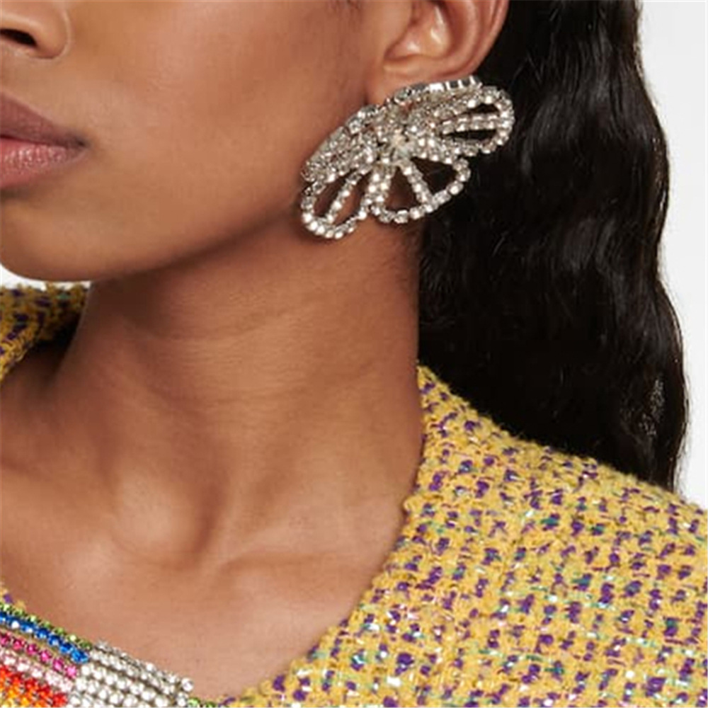 fashionable earrings