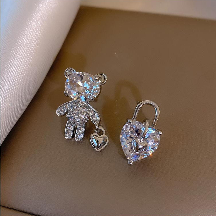 1 Pair Quantity Holiday Occasion Alloy Material Heart Shape Pattern 1 Pair Simple Style Heart Shape Inlay Alloy Zircon Drop Earrings