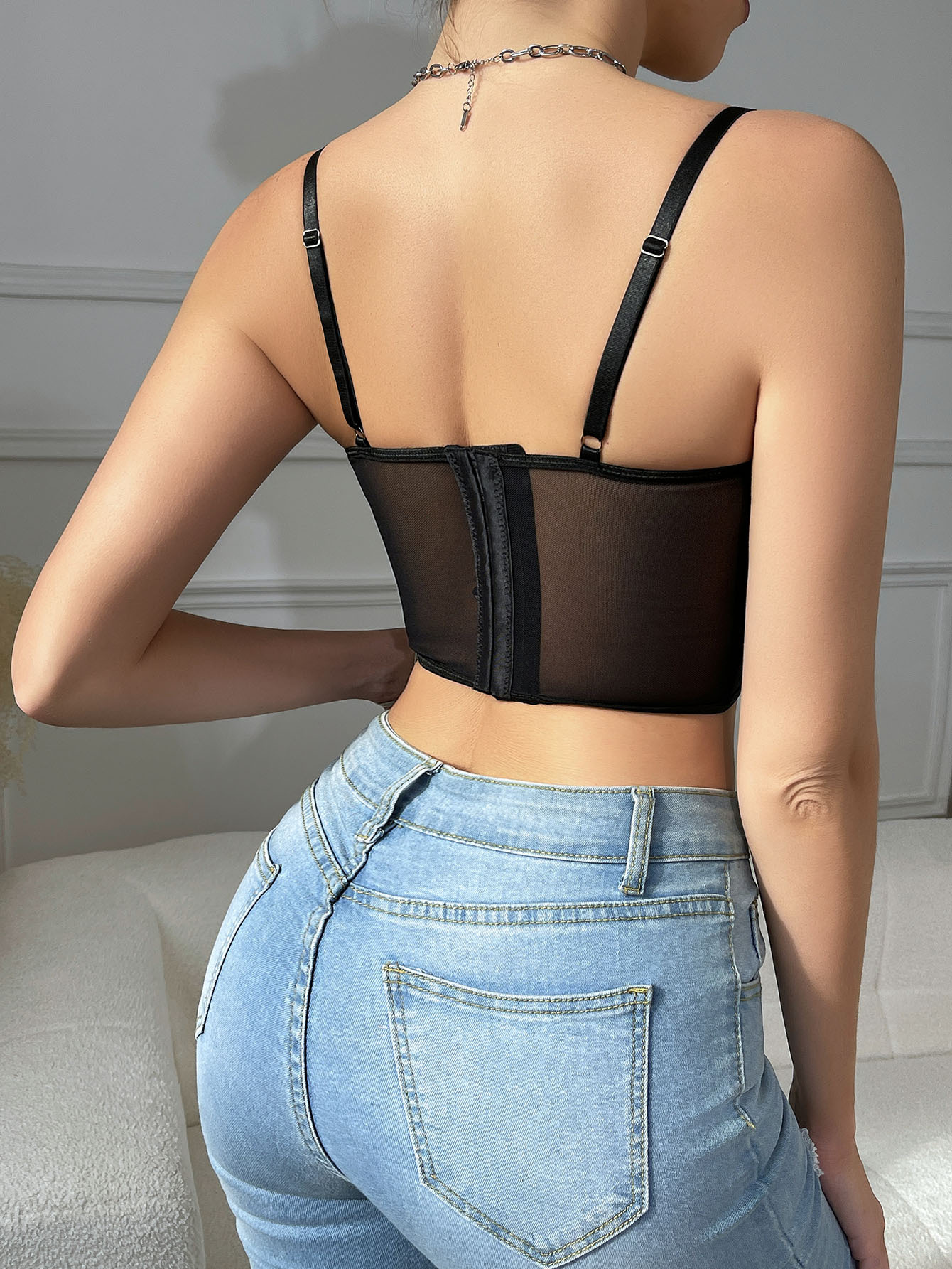 Nuevo top de espina de pescado de chica caliente estrellada Venta caliente Amazon sujetador de ropa interior sexy sujetador europeo y americano camisola