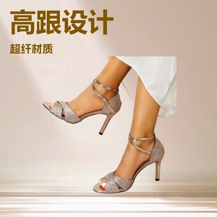 һ�p�W���LŮʽ������߸���Ь�r���Ը��Wҫ�����OӋ�ļ�����۽�