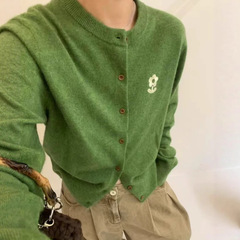 秋冬时尚花朵刺绣圆领针织开衫韩版宽松软糯减龄少女风外套毛衣女