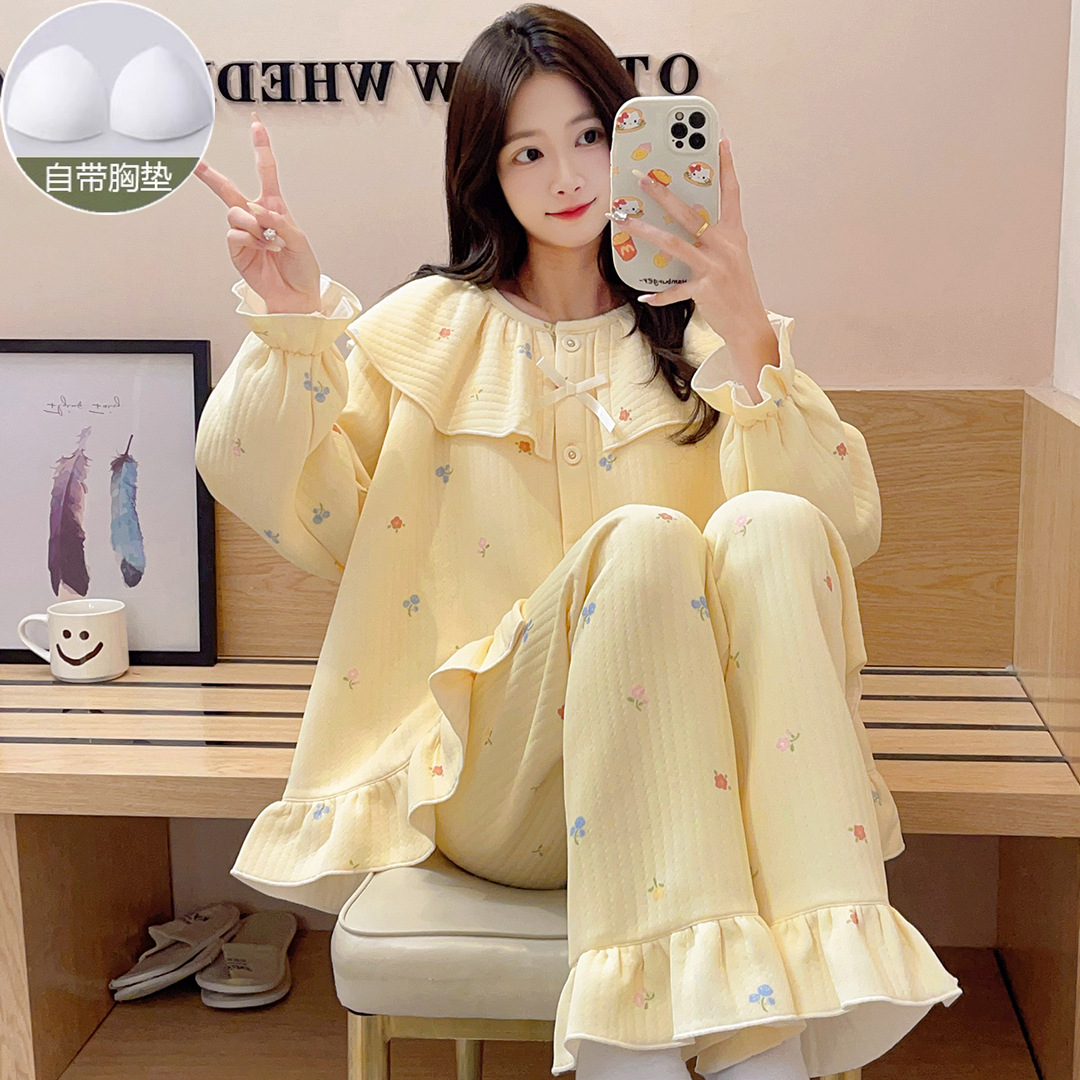 Autumn and Winter Padded Pajamas for Women, Warm and Thickeneded Loose Cardigans, Home Clothes, Sweet Bra-Free Suits That Can Be Worn Outside