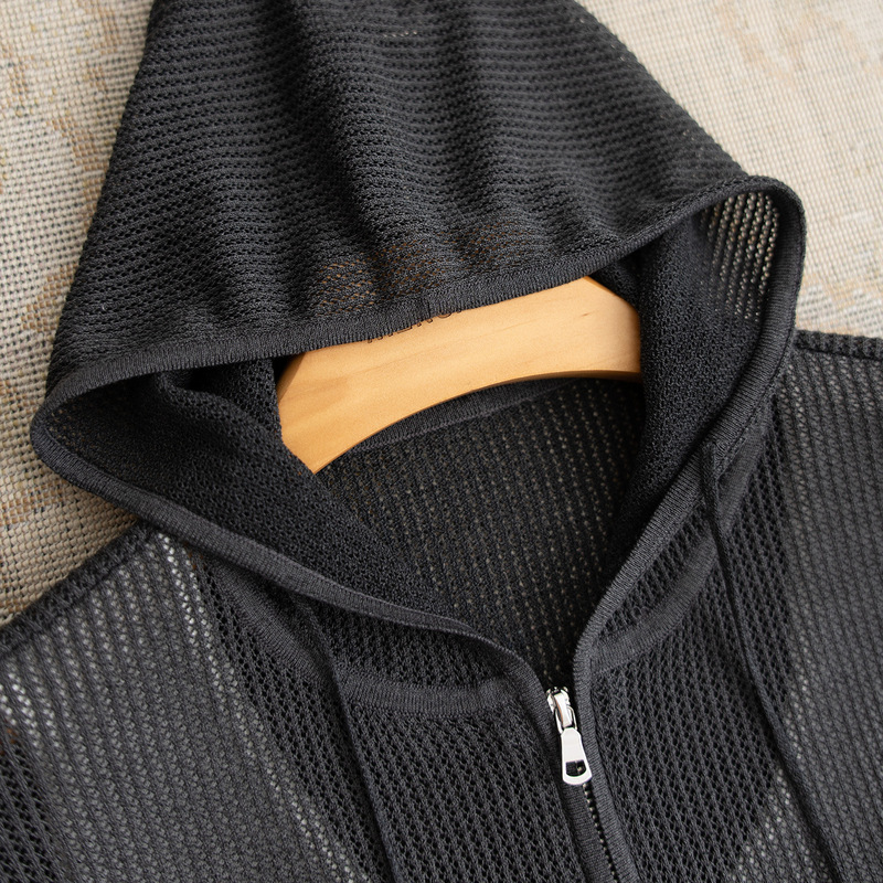 The fashion sense is just around the corner, effortlessly stylish for ten thousand years. Hooded short-sleeved knit cover-up, autumn thin top M7A81