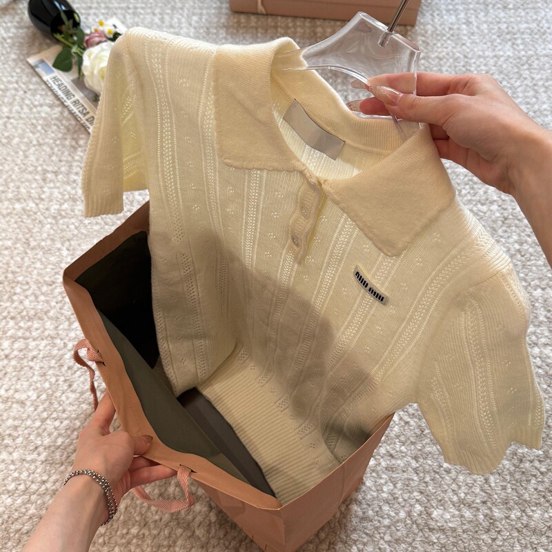 Cream-Colored Polo Collar Cashmere Hollow-Out Knit Sweater for Women, 2026 Chic Summer Style, Elegant and Slimming Top Cream-Colored Polo Collar Cashmere Hollow-Out Knit Sweater for Women, 2026 Chic Summer Style, Elegant and Slimming Top