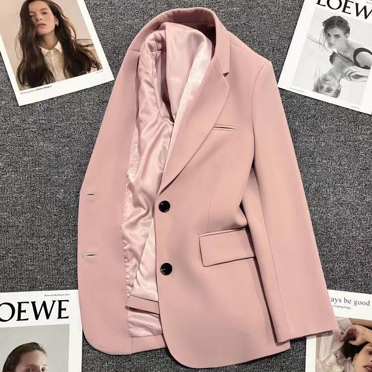 Pink padded shoulder blazer for women, 2026 spring/autumn new collection, petite design, high-street fashion, versatile top Pink padded shoulder blazer for women, 2026 spring/autumn new collection, petite design, high-street fashion, versatile top