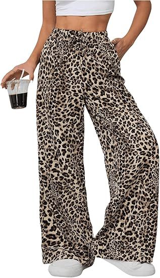 Dambyxor med vida ben och leopardmönster casual street style_voghion.com