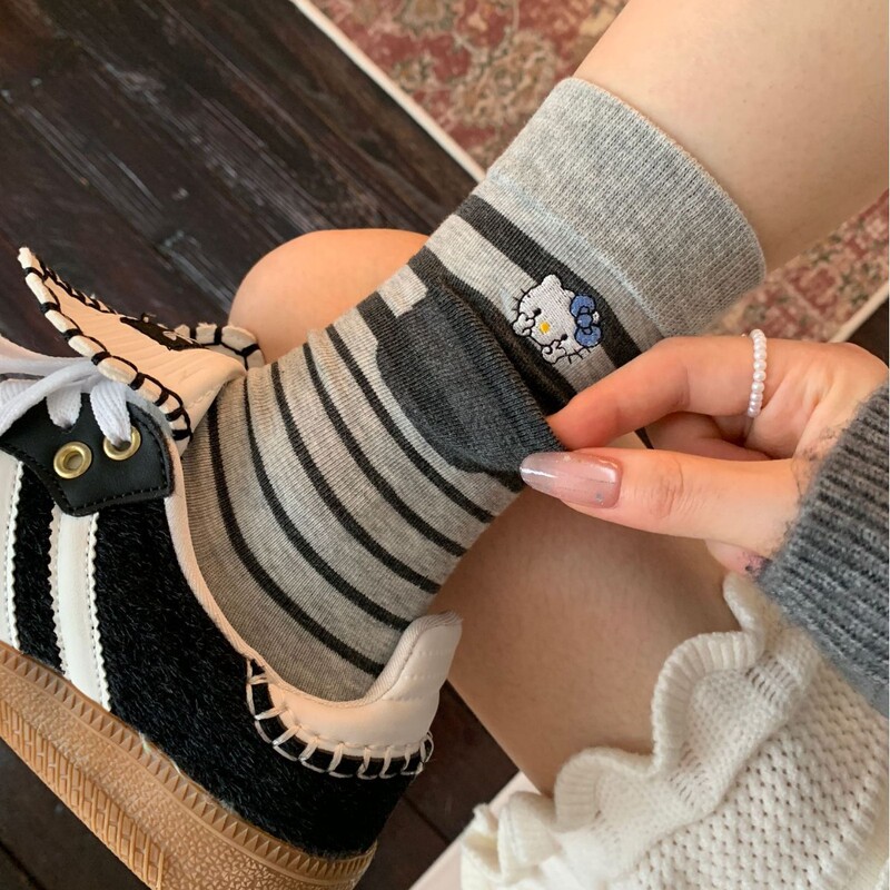 Cute Socks for Women, Autumn and Winter White Mid-Calf Socks, Trendy Japanese-Style Cartoon Kt Cat Academy Style Lace Ruffle Socks Cute Socks for Women, Autumn and Winter White Mid-Calf Socks, Trendy Japanese-Style Cartoon Kt Cat Academy Style Lace Ruffle Socks