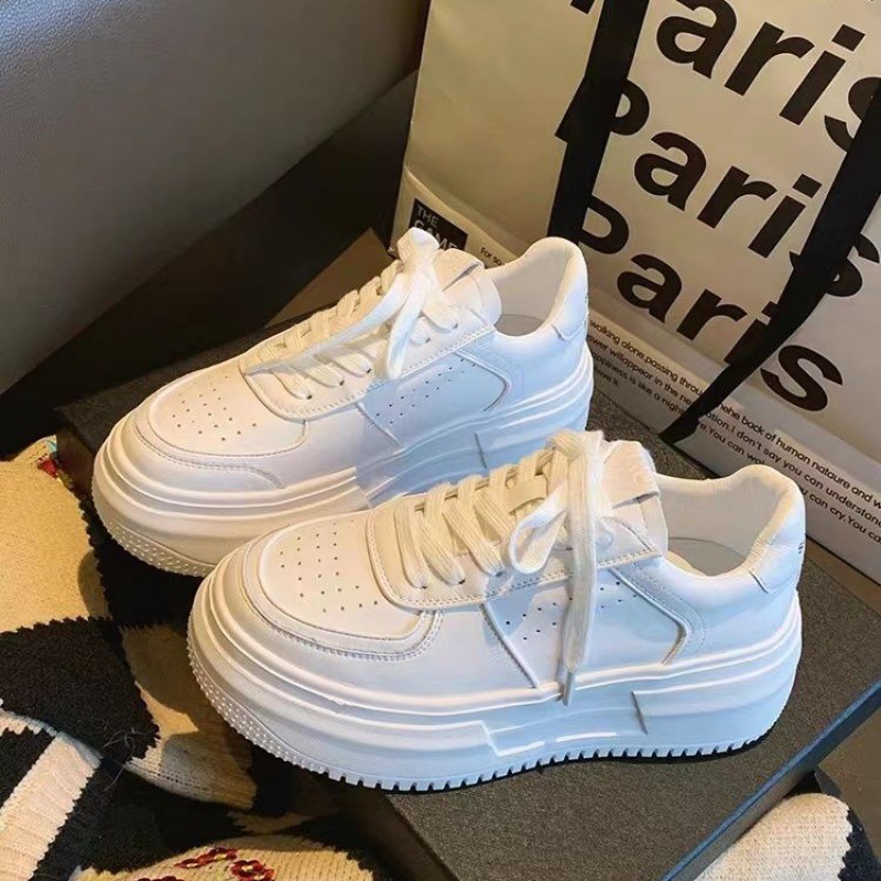 화이트 우선 매장을 팔로우하세요