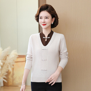 媽媽秋冬打底衫風洋氣純羊毛上衣中老年100%羊毛拼接旗袍領(lǐng)毛衣圖片