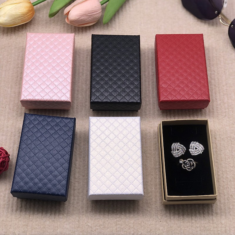优质礼品盒饰品包装批发复古牛皮纸钻纹5*8首饰盒项链盒