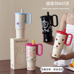 軽くて高級なハイエンドウォーターカップ 316 ステンレス鋼のポータブルコーヒーカップ大容量高価値ニッチ断熱ケトル