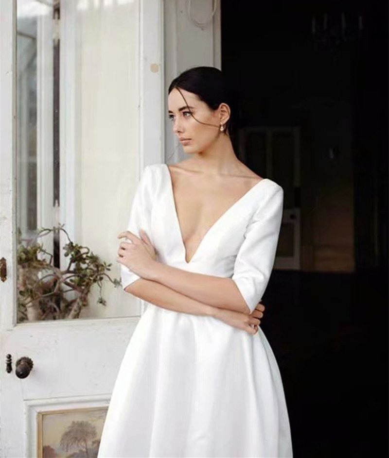 Comercio exterior europeo y americano Amazon AliExpress deseo nuevo vestido de novia sexy profundo escote en V backless satén simple personalizable