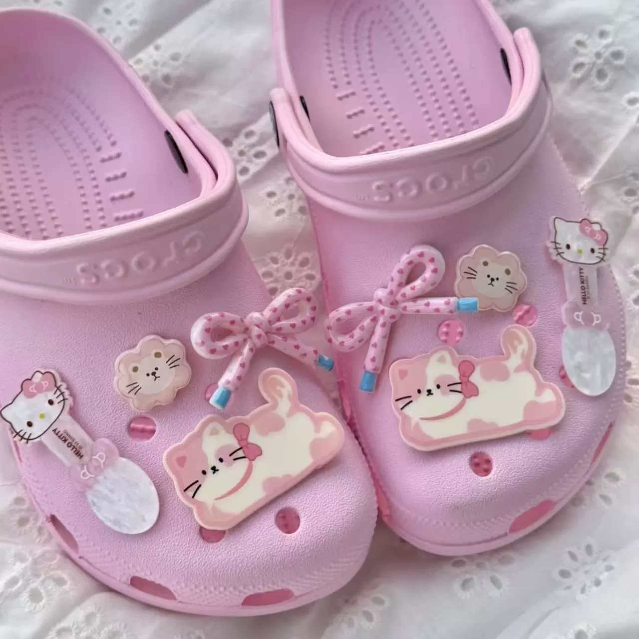 Removable footwear buckle, universal accessory, DIY
