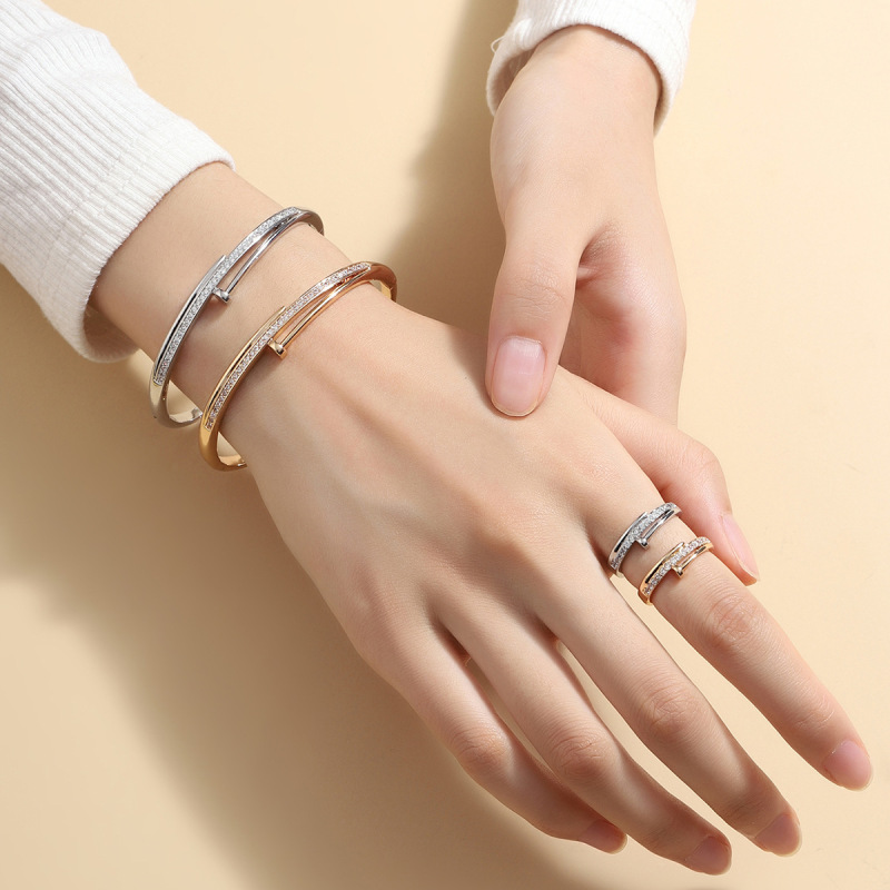 Cross-Border Niche High-End Light Luxury Bracelet Ring Set Inlaid with Zircon Nails Open Air Temperament Bracelet Bracelet Wholesale Cross-Border Niche High-End Light Luxury Bracelet Ring Set Inlaid with Zircon Nails Open Air Temperament Bracelet Bracelet Wholesale