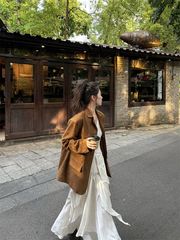 麂皮西装外套女2025春秋季新款美拉德棕色感小个子咖色上衣