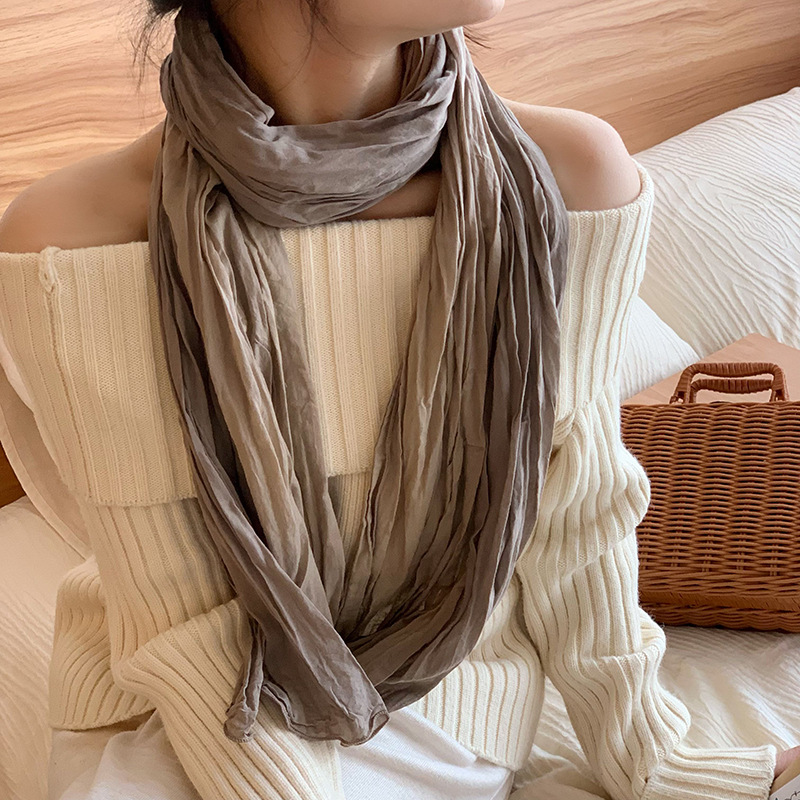 Pañuelo en la cabeza bufanda a juego de color de algodón puro primavera y verano nuevo estilo retro todo-fósforo bufanda de seda para damas bufanda plisada chal de punto al por mayor
