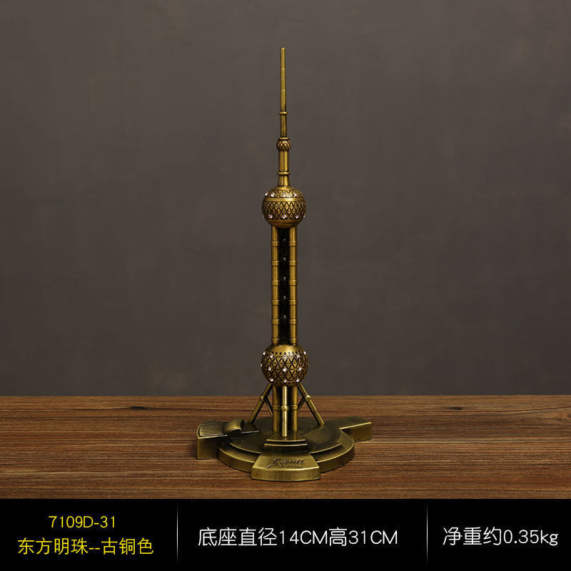 ダイヤモンドがちりばめられた大きな東方明珠塔の装飾品