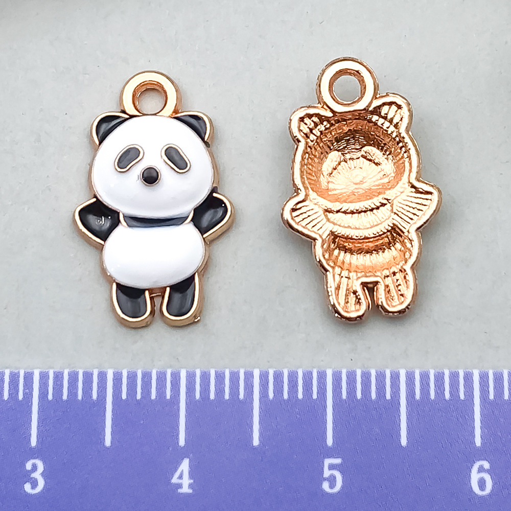 DIY dibujos animados panda bambú goteando aceite de aleación pendientes llavero animal colgante accesorios de joyería decoración de estilo chino