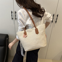 草编包包女大容量2025新款度假沙滩草包编织菜篮子通勤托特水桶包