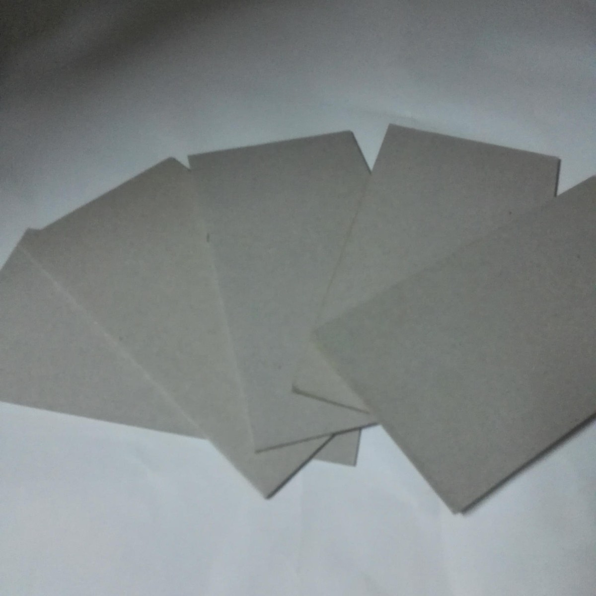 长期提供 0.5-4mm双面灰板纸 礼盒制作各类无纺布包垫层可代客加